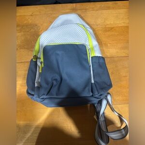 Thirty one cross body bag